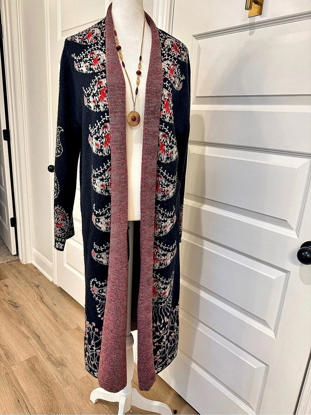 Long Sweater Duster Cardigan in Black & Red Size Medium